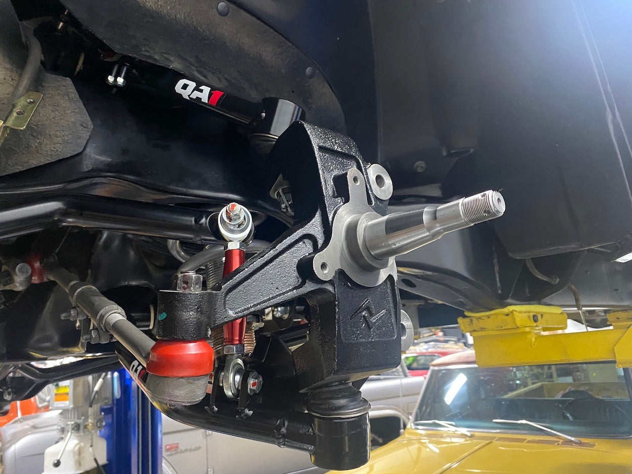 React 2" Modular Drop Spindles - 88-98 C1500 / 92-99 SUV